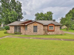 931 Conklin St, Houston, TX 77088