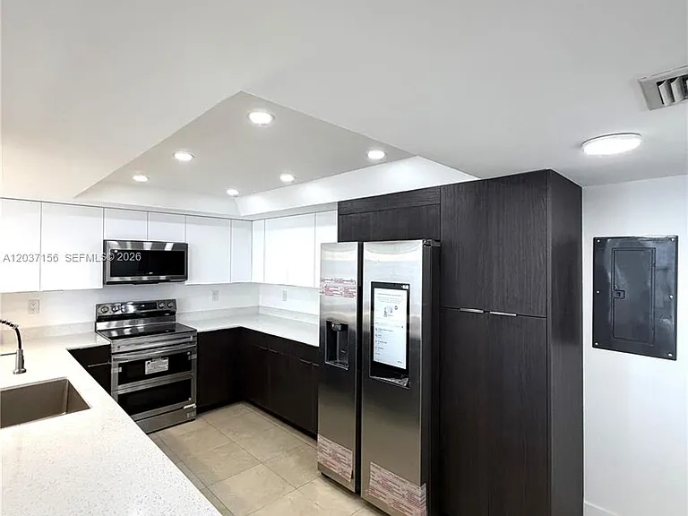 520 Brickell Key Dr #A1005 — Photo 15