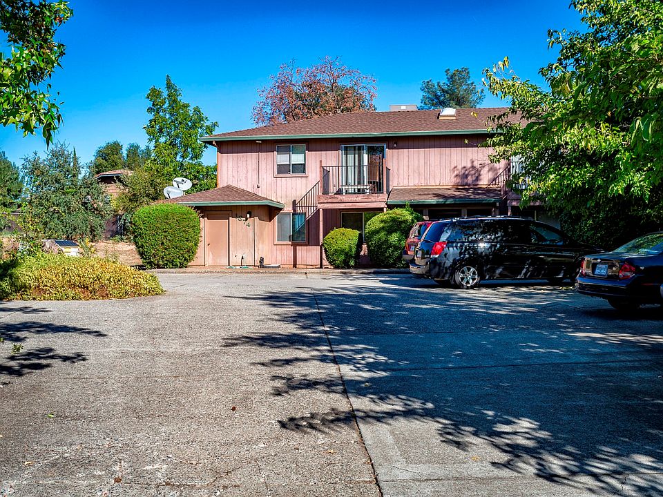 1674 Bramble Pl-Print-01