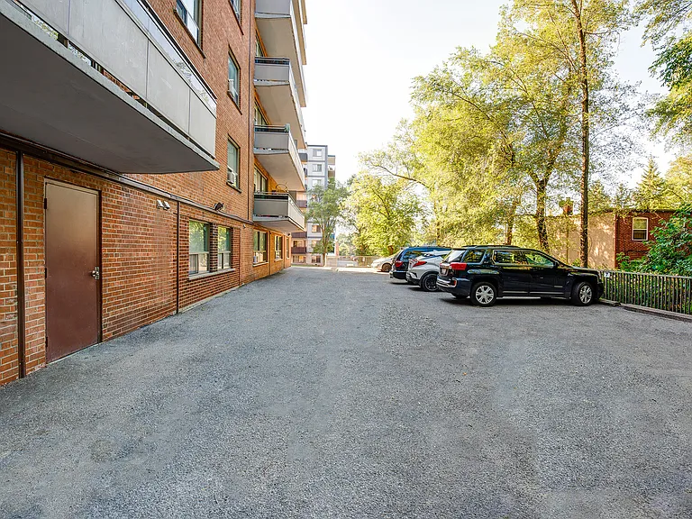 900 Jane St #B6 — Photo 19