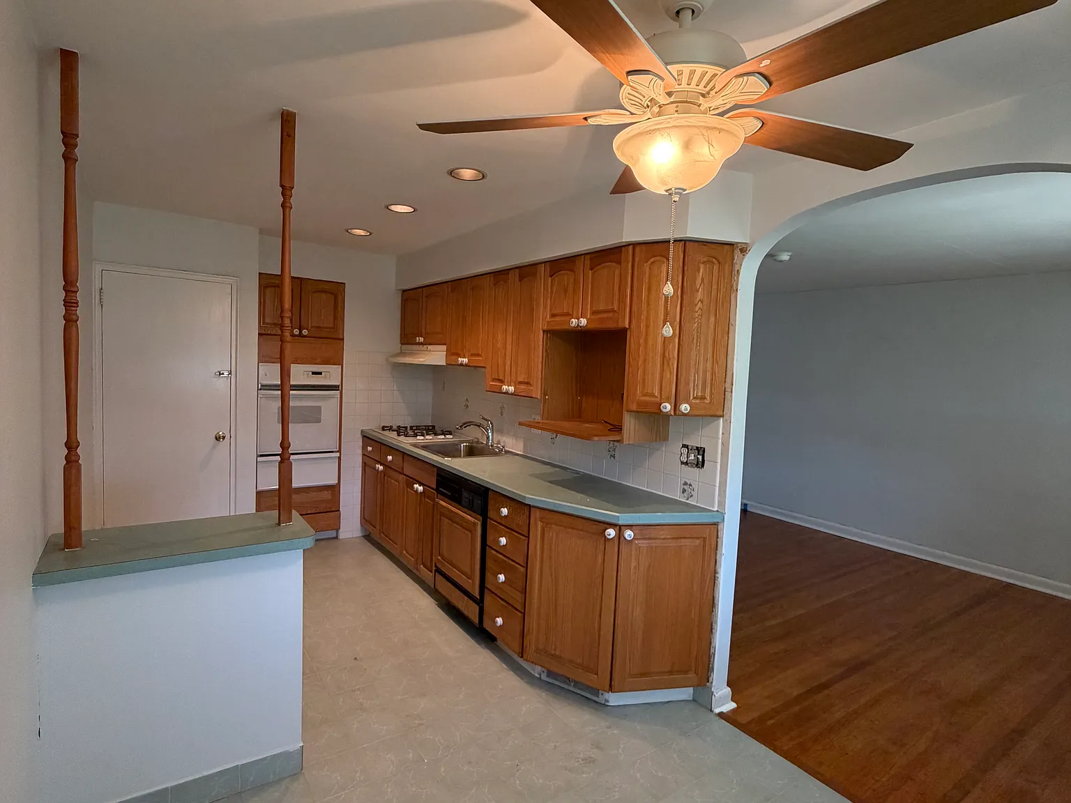 2 bed, 740 sqft, $1,500 — Photo 4
