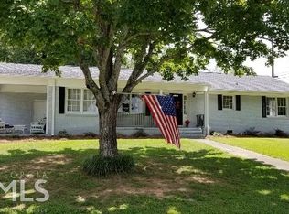 230 James St, Winder, GA 30680