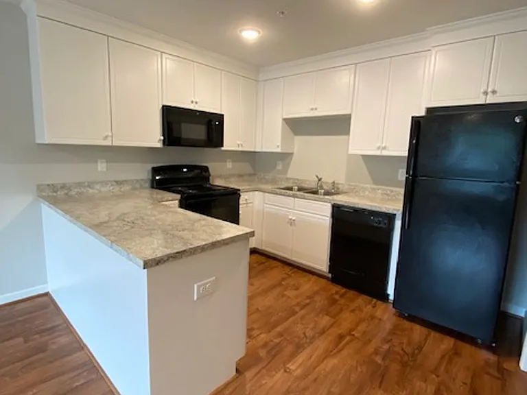 2000 Sapphire Rd — Photo 12