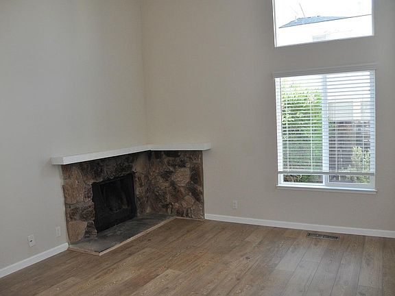 4th image of 1163 Kelez Dr