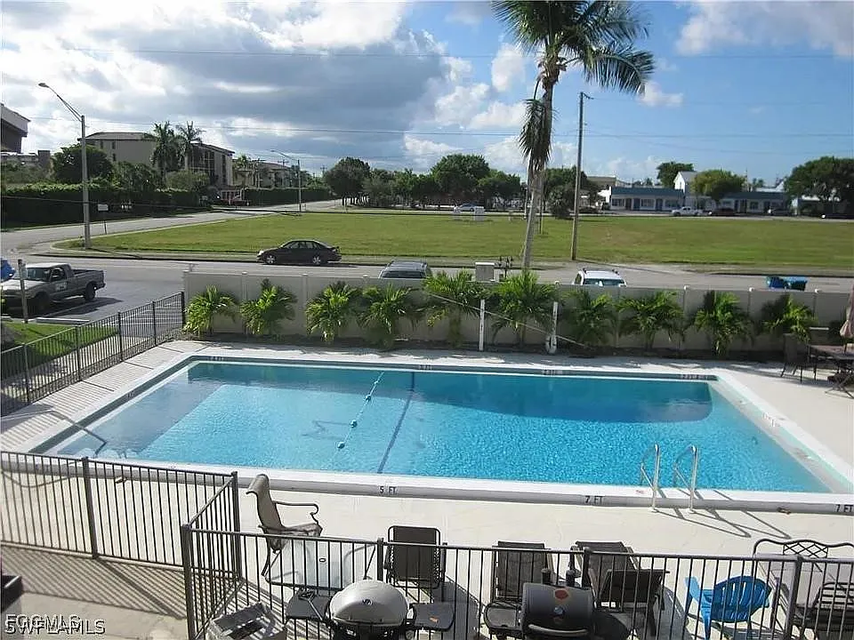 Photo 2 of 13 - 1721 SE 46th Ln - Cape Coral, FL Building Photo - 1721 SE 46th Ln