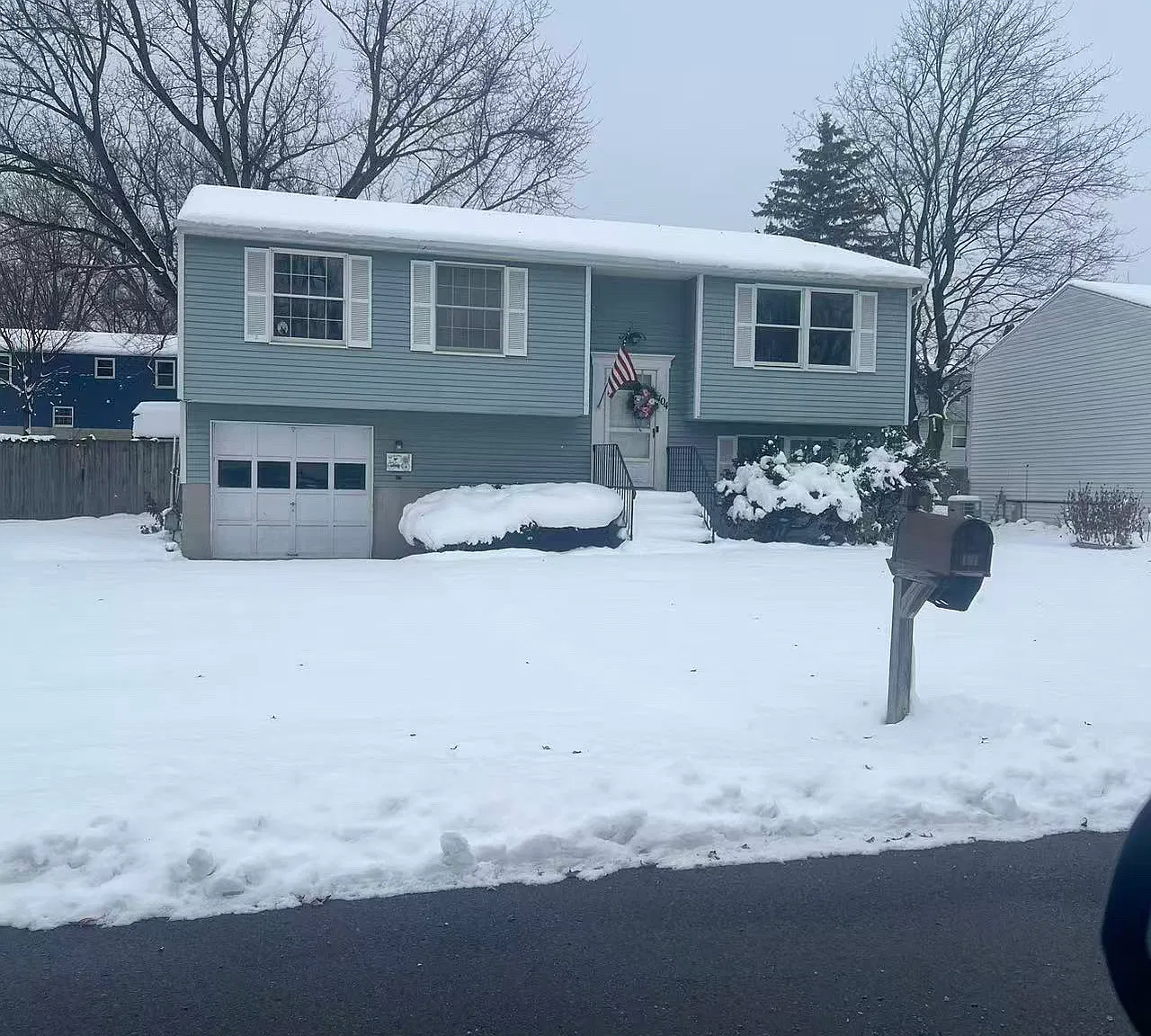 3 bed, 1508 sqft, $2,380 — Photo 1