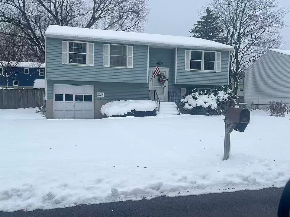 104 Seabreeze Dr