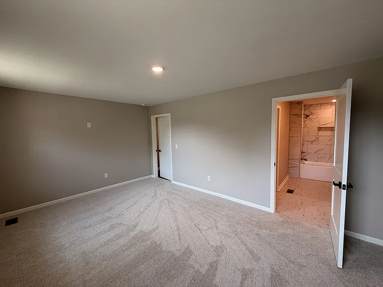 110 Cheryl Ct — Photo 13