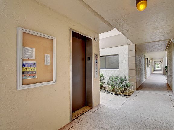 3rd image of 15451 Pembridge Dr APT 237