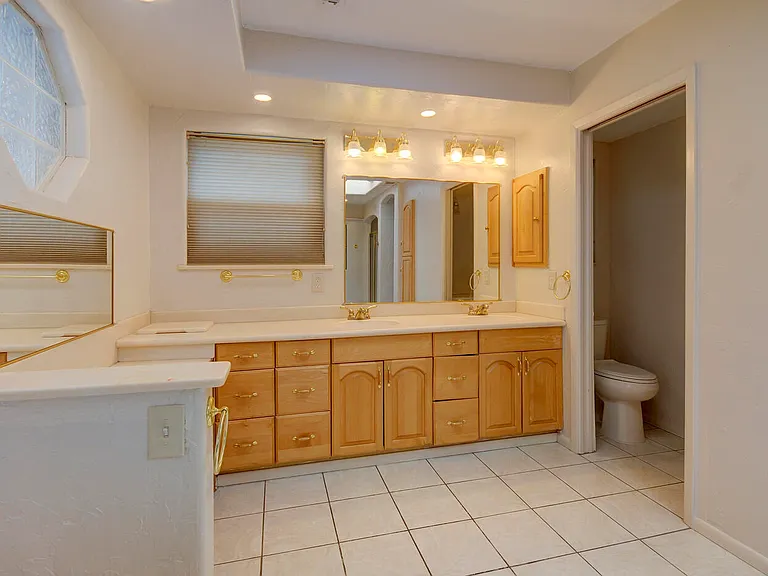 4631 Sherwood St NE — Photo 26