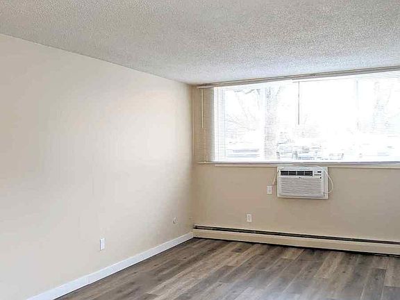 5th image of 1540 Mississippi St #107