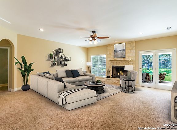 5th image of 651 Five Oaks Cir