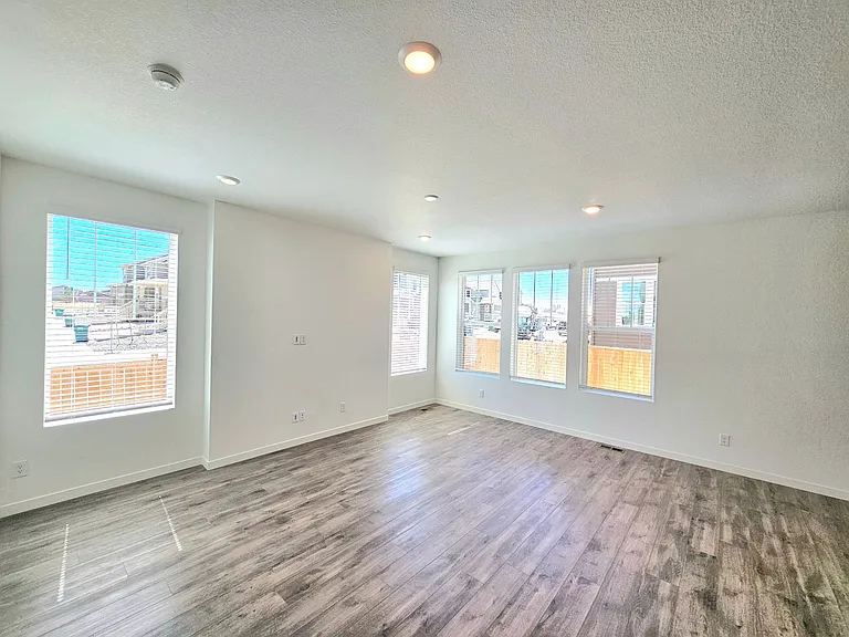 9051 Winding Glen Ln — Photo 11