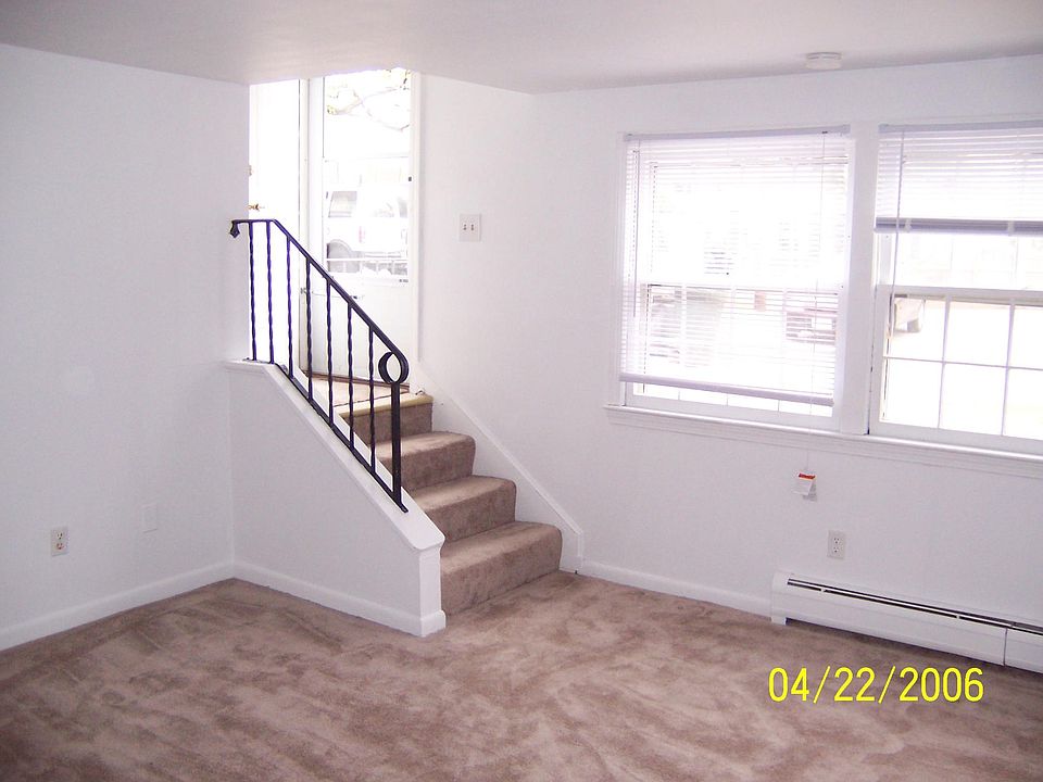 2nd image of 277 Wilder St