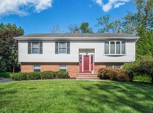 19 E Logan Rd, Randolph, NJ 07869