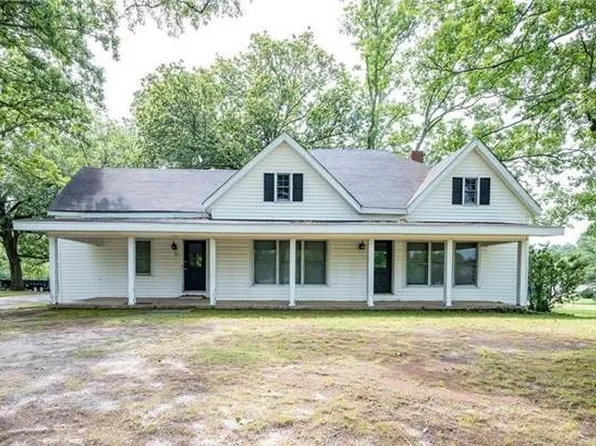 1618 Pinehurst Rd, Grayson, GA 30017