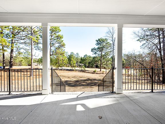 3rd image of 150 Banbridge Drive