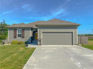 9708 219th Cir, Peculiar, MO 64078