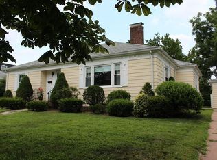 130 Locust St, Holyoke, MA 01040