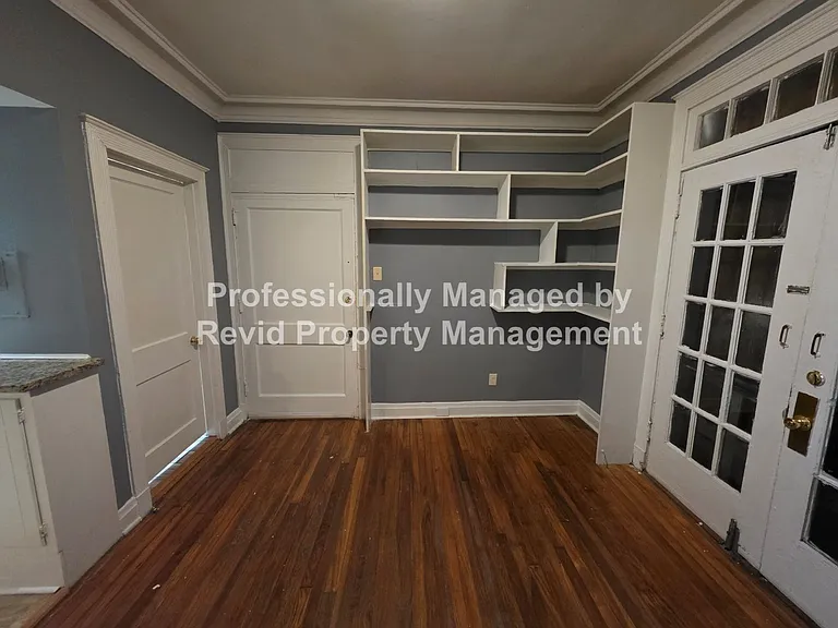 220 S. Cleveland St — Photo 32