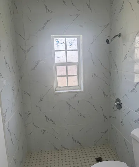 441 SW 10th St #4 — Photo 8