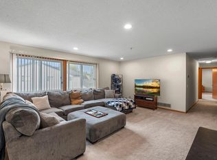 3175 Manitou Dr #8, White Bear Lake, MN 55110