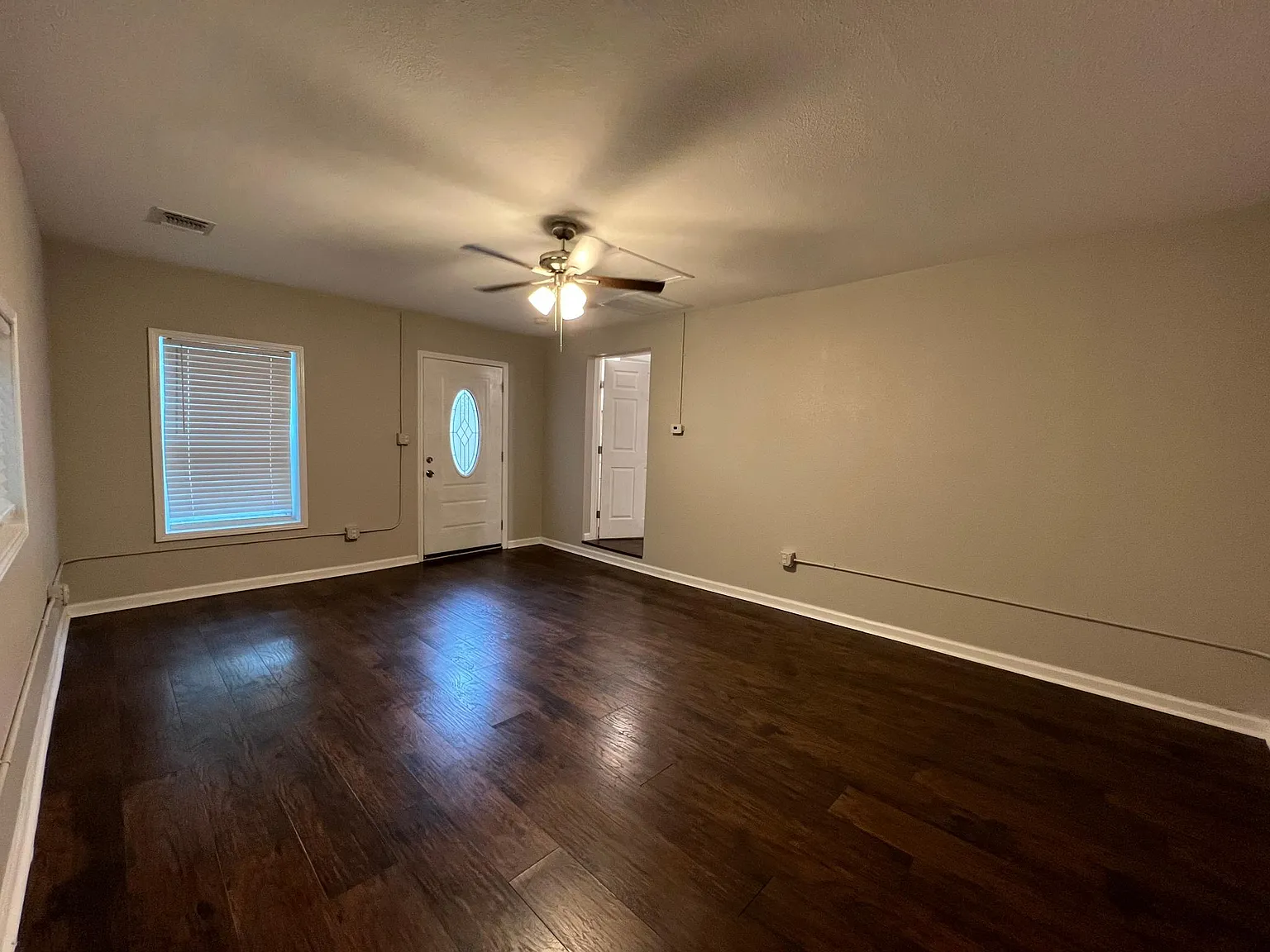 1 bed, 560 sqft, $950 — Photo 2