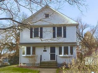 295 Miles Rd, Chagrin Falls, OH 44022