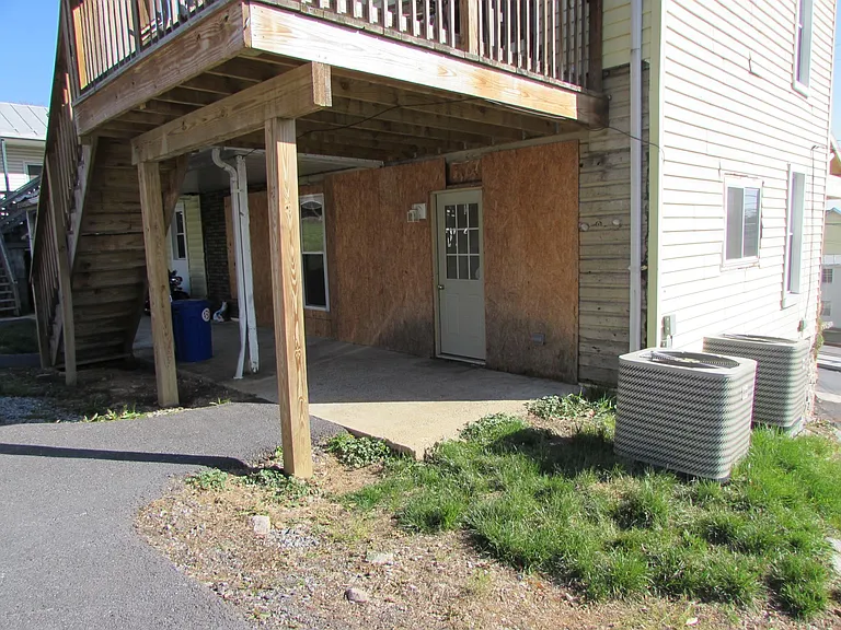 26 Spring St — Photo 11