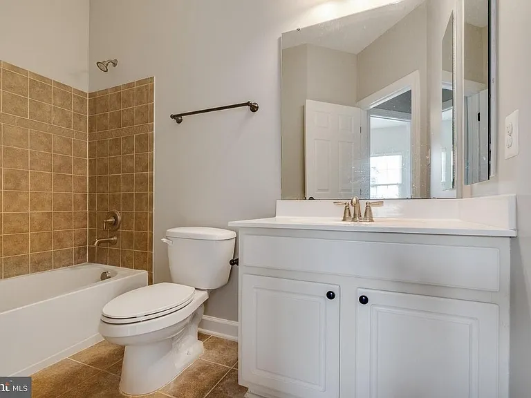 9684 Atterbury Ln — Photo 36