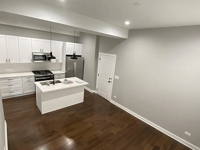 2154 W Potomac Ave #2F — Photo 5