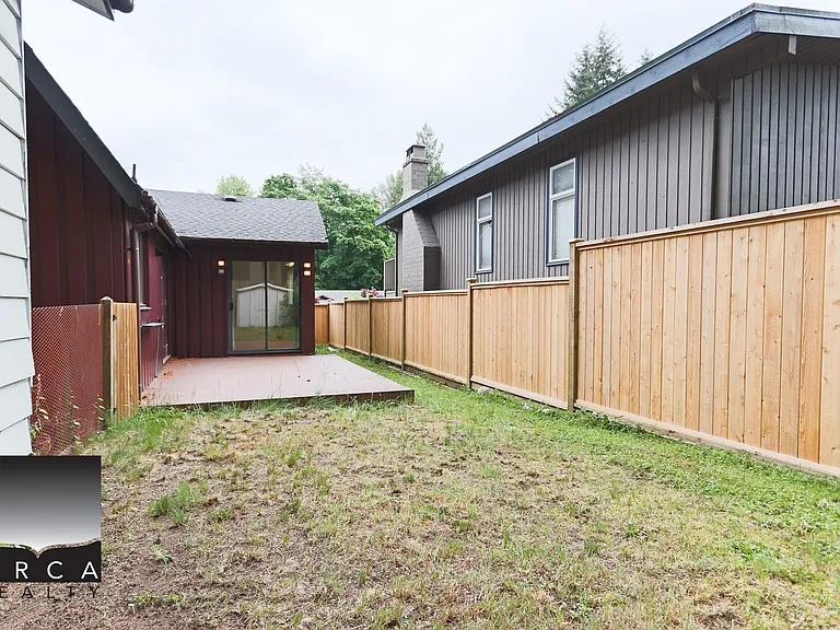2752 Byron Rd — Photo 21