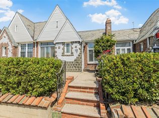 21917 Murdock Ave, Jamaica, NY 11429