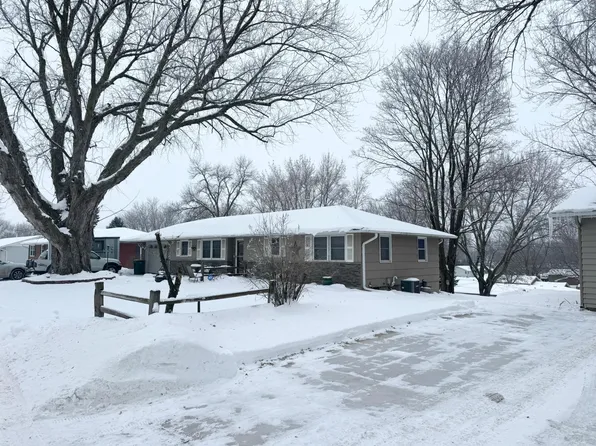 1105 Crestview Rd, Albert Lea, MN 56007