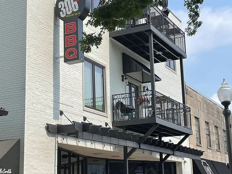 322 N Court St — Photo 1