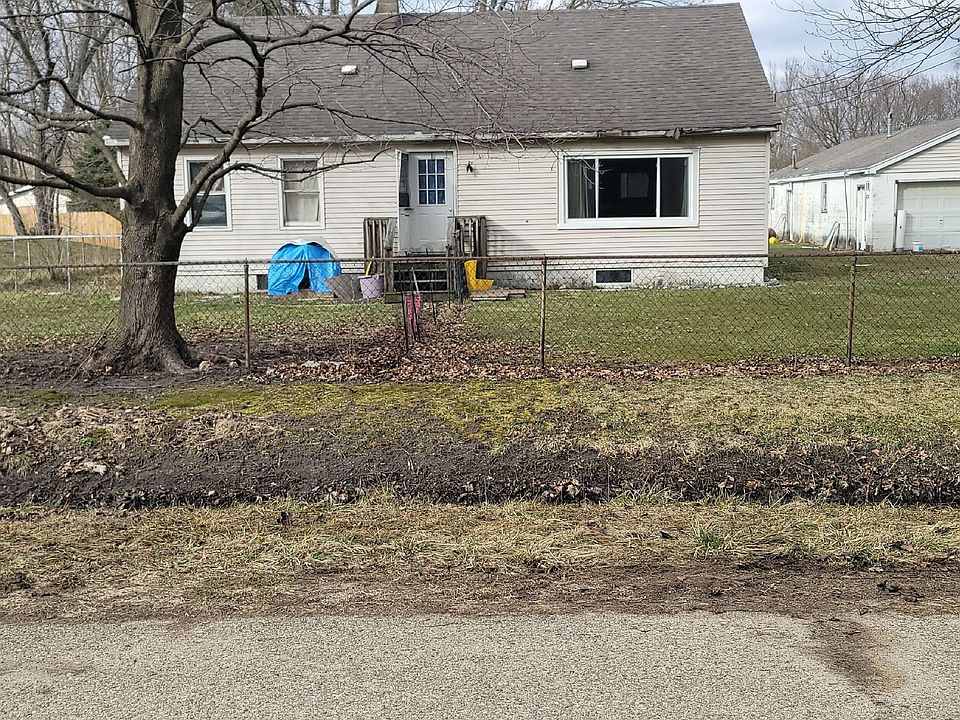 1st image of 1613 Roosevelt Ave