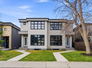 4413 N 35th Ave SW, Calgary, AB T3E 1B2