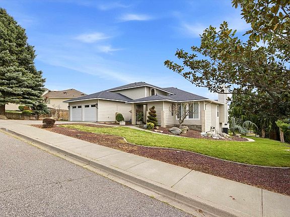 3rd image of 4104 Horizon Dr