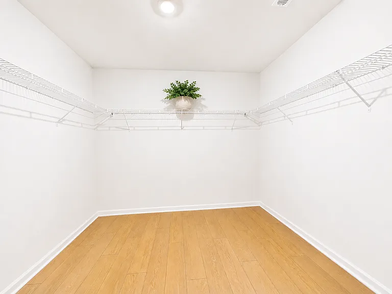 135 Whitner Dr — Photo 9