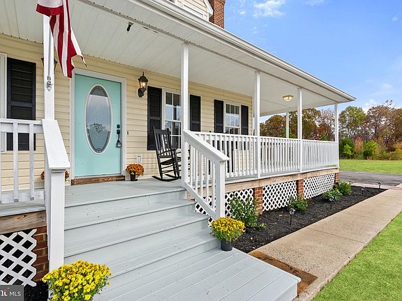 5th image of 504 Shelton Bend Dr