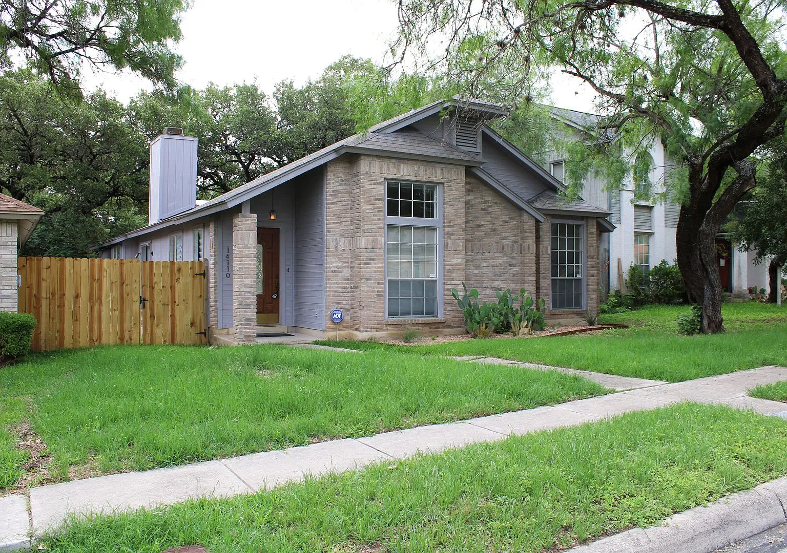 3-Bedroom In Castle Hills Forest — Photo 2