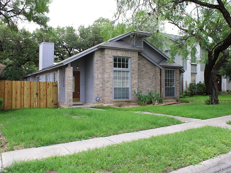 14110 George Rd — Photo 2