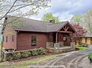 2608 The Rdgs, Hiawassee, GA 30546