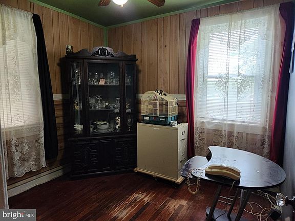 4th image of 5023 Addison Rd