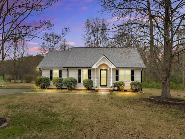 102 Steven Pl, Benson, NC 27504