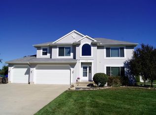 109 Peach Tree Ln, Winona Lake, IN 46590