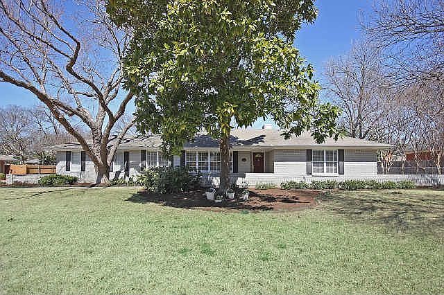 1st image of 5955 Royal Crest Dr