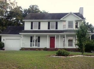 604 Sugaridge Ln, Fayetteville, NC 28311