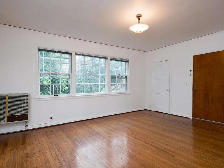 Sandycrest Terrace Apartments — Photo 41