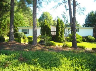 5510 Savannah Dr, Granite Falls, NC 28630